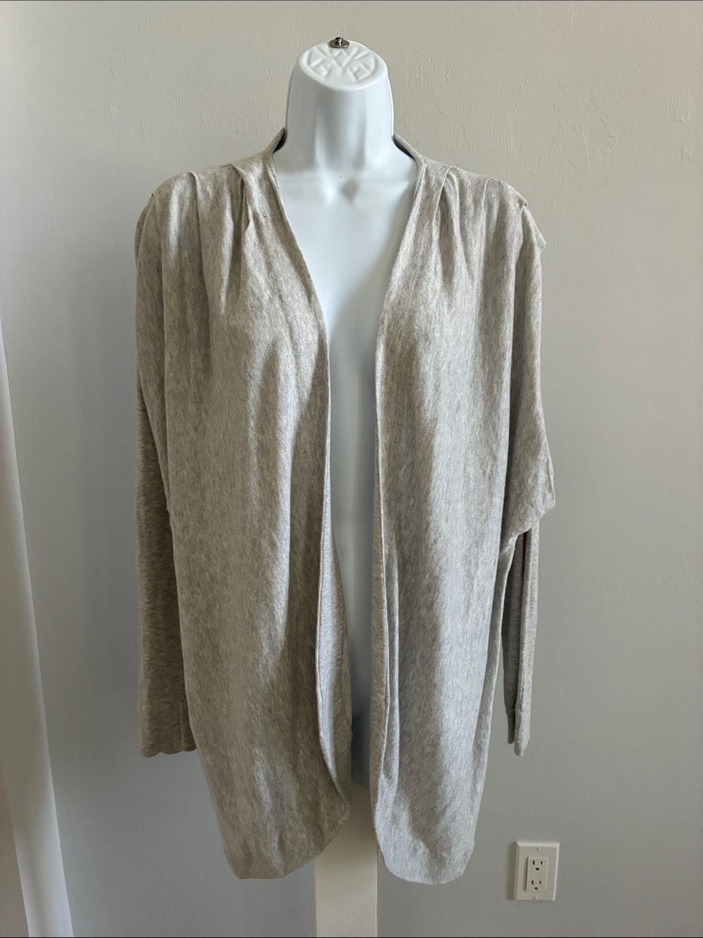 Express Women’s Open Front Knit Cardigan Sweater Size M- New
